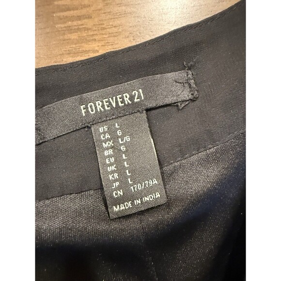 Black Sequin Stylish Side Zip Waist Shorts, Size L - Picture 6 of 8